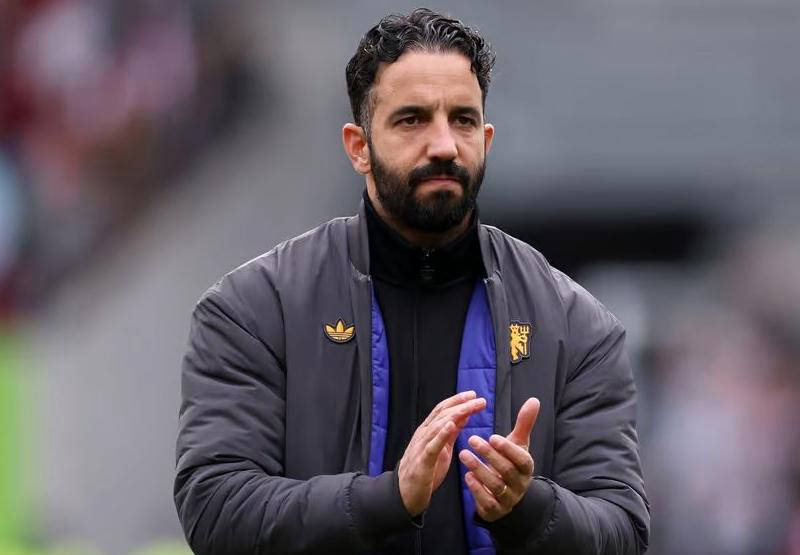 连续九次遭遇苦主挑战,曼联两次主场0-3告负,阿莫林的保密工作堪称典范